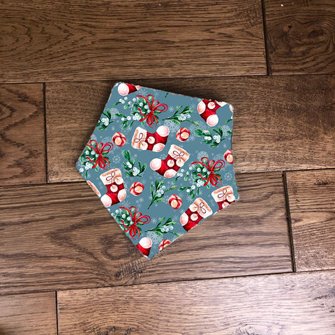 Bandana dribble bib - Christmas stockings