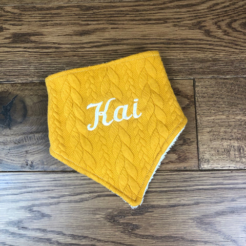 Cable knit bib