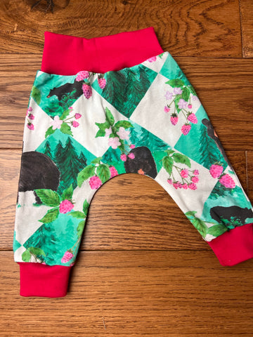 40% off Brown bears leggings 3-6 months Berry cuffs