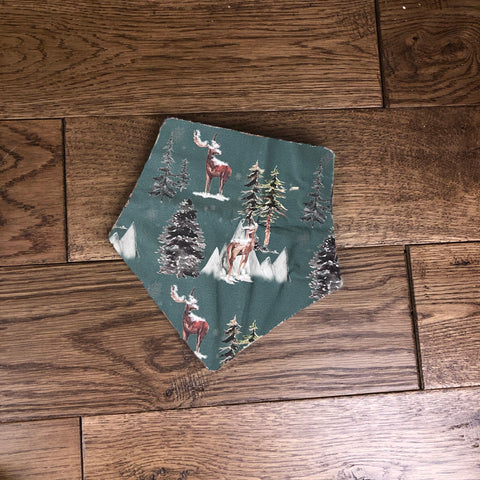 Bandana dribble bib - Winter night